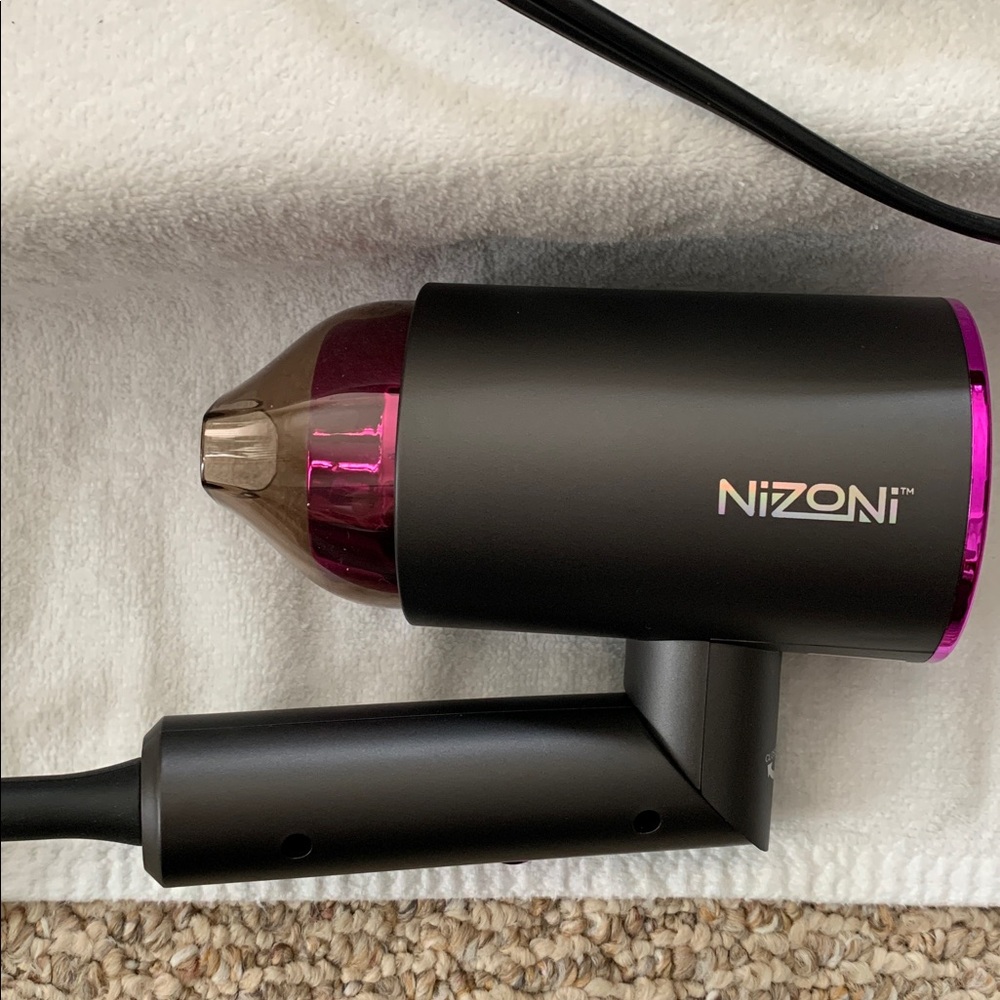 Conair Hair Dryer and Nizoni Travel Hair Dryer Set. - Picture 4 of 4